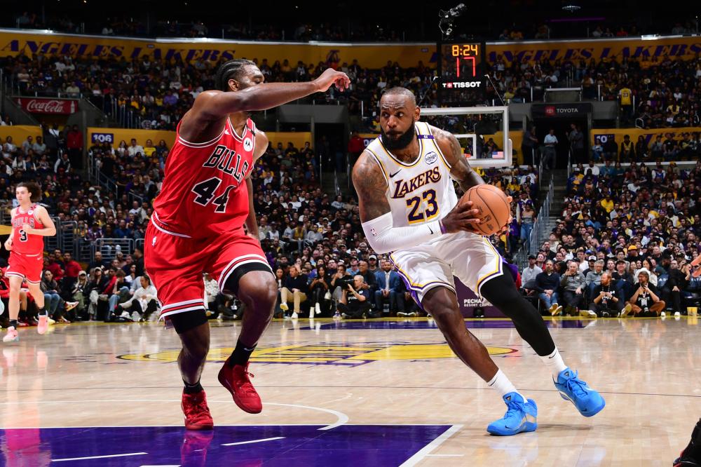 足球英足总发布最新处罚名单，多名球员受罚