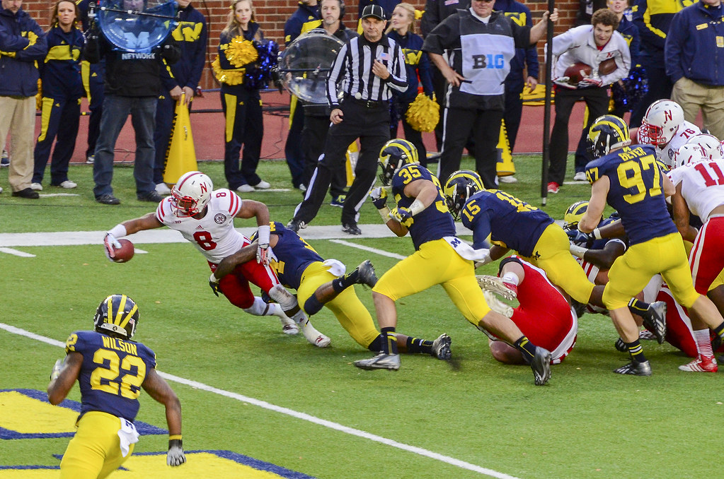 苏亚雷斯训练前讲话：降级责任在我，顺境和逆境我们都要接受