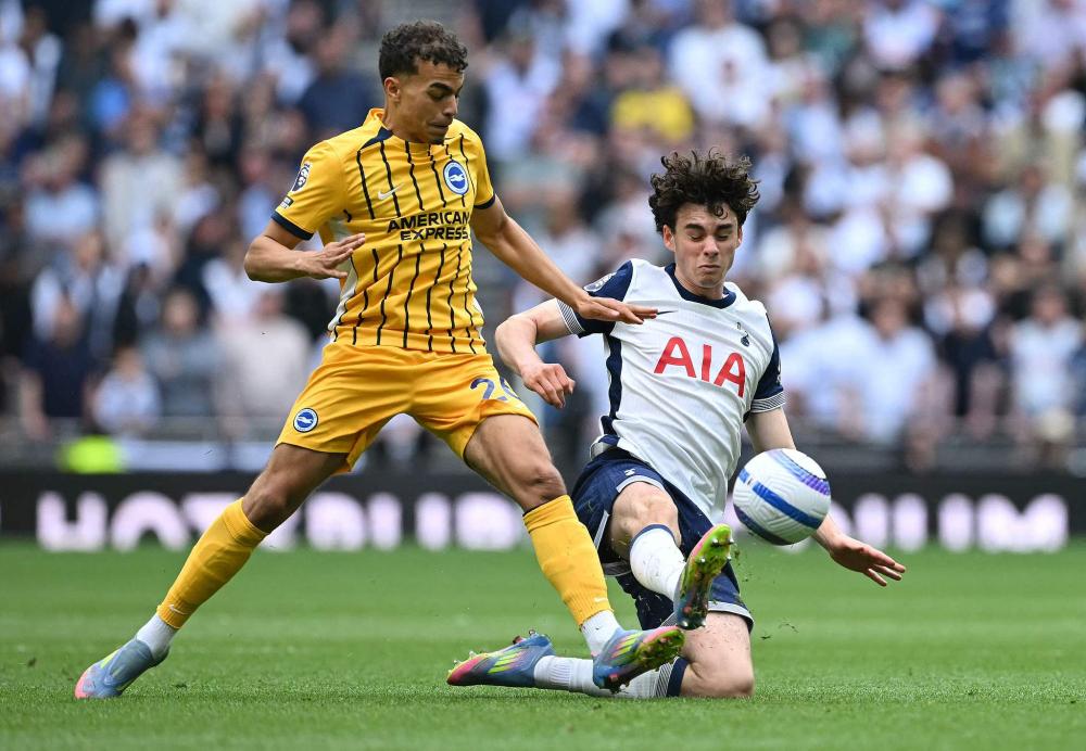 罗体：迪巴拉因发烧缺席罗马的训练，多夫比克恢复跑步练习